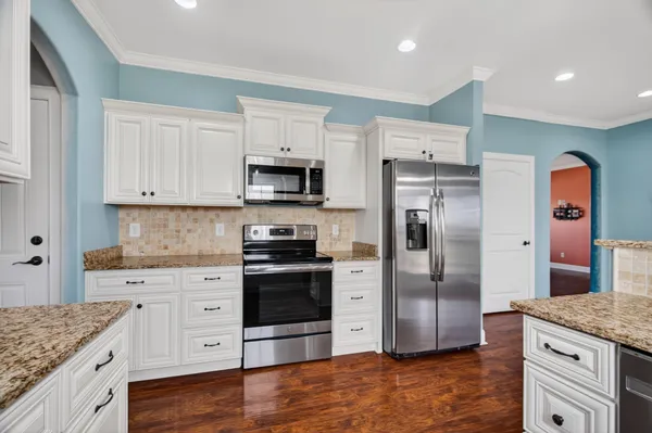$459,900 | 100 Emma Drive, Portland, TN 37148