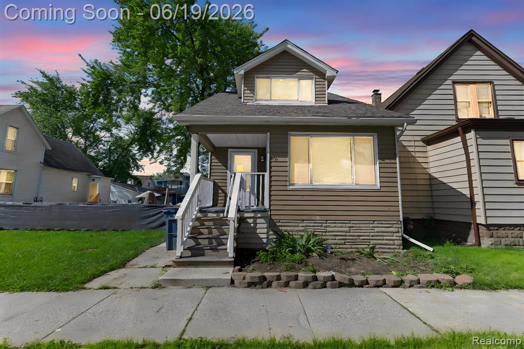 74 Pine Street River Rouge, MI 48218 - Photo 2 of 25