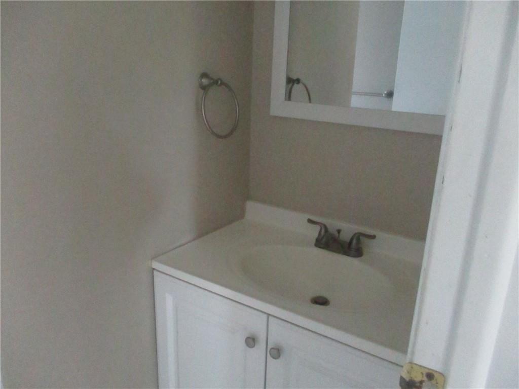 302 East Lancaster Road Harmony, PA 16037 - Photo 8 of 10 Gallery Image 8