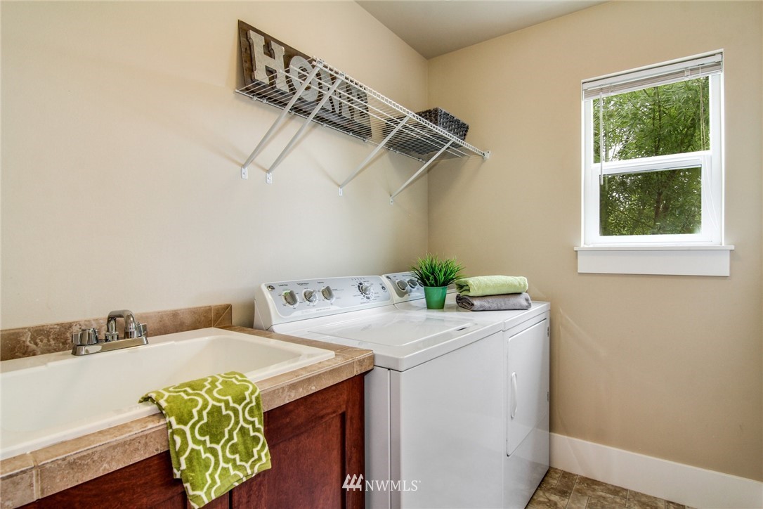 4100 Northeast 2nd Place Renton, WA 98059 - Photo 21 of 25