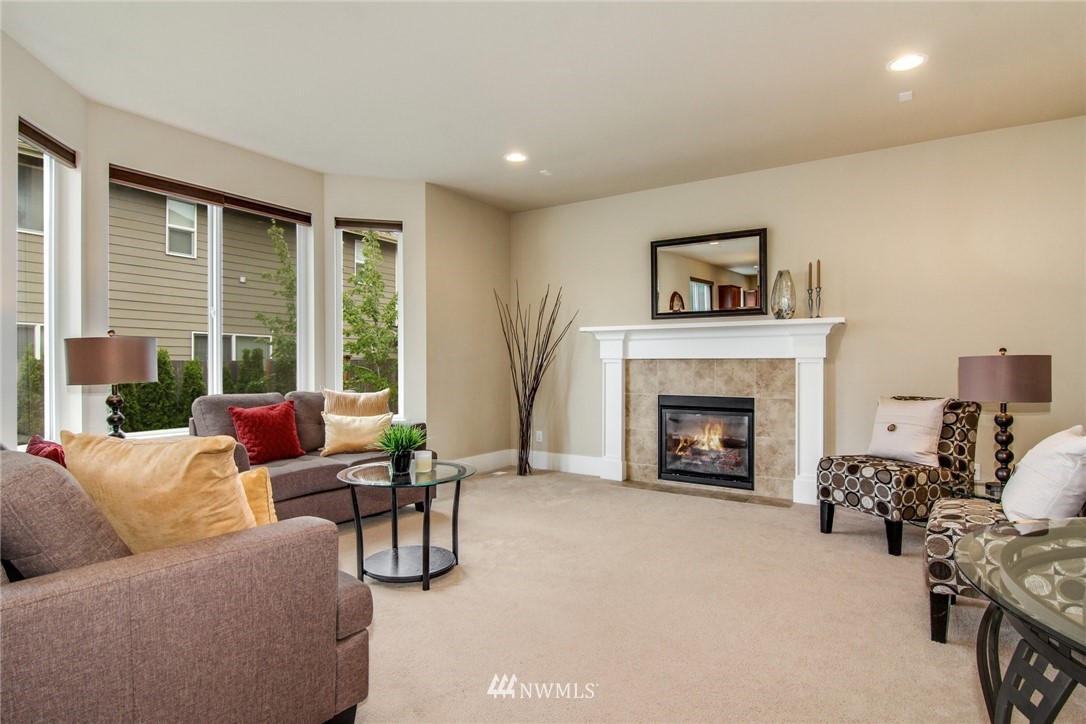 4100 Northeast 2nd Place Renton, WA 98059 - Photo 6 of 25