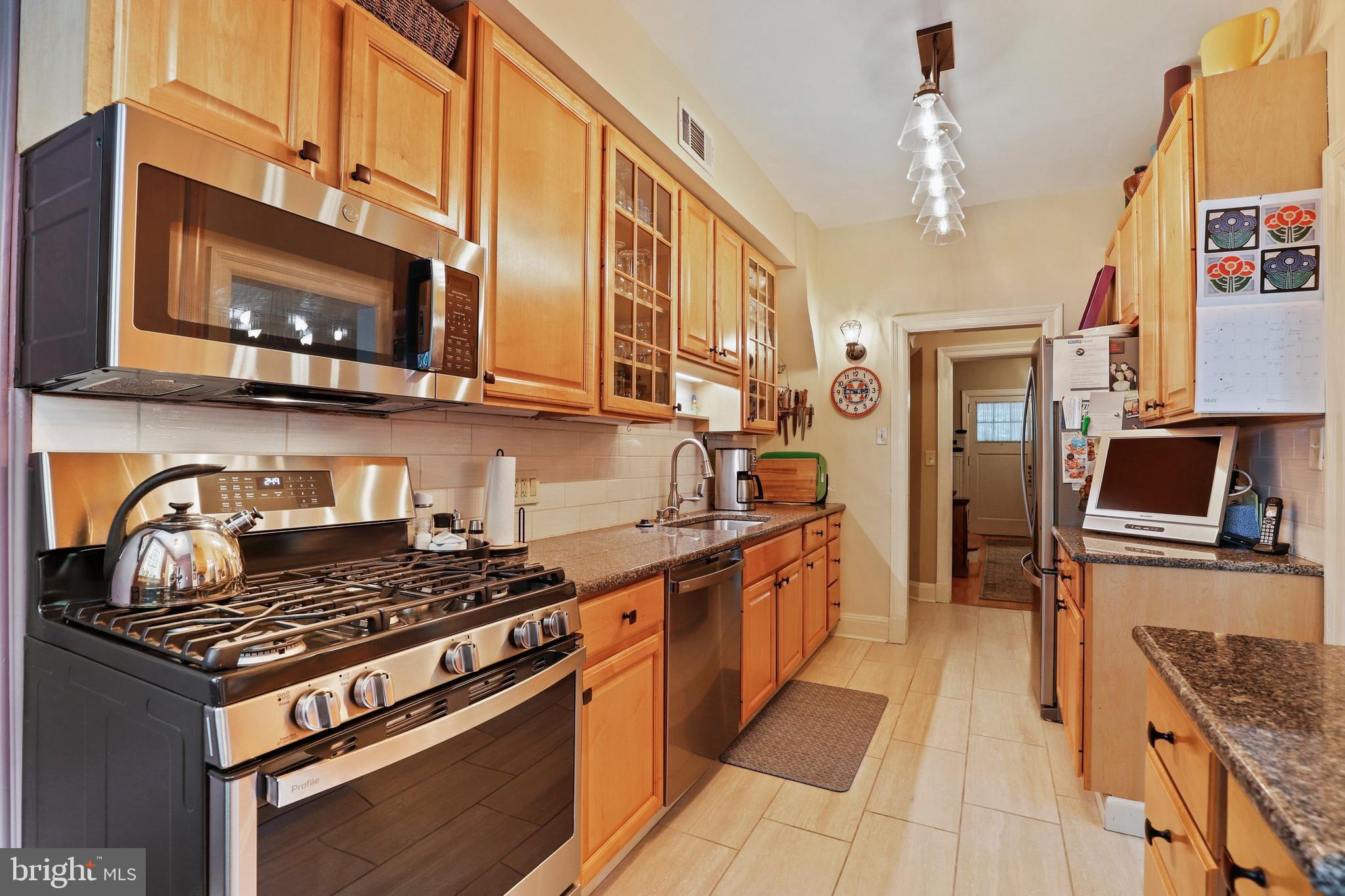 4217 Wickford Road Baltimore, MD 21210 - Photo 15 of 51