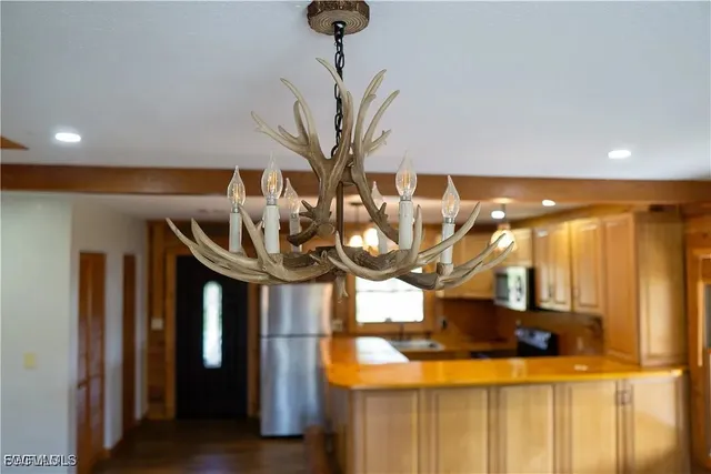 a view of a entryway