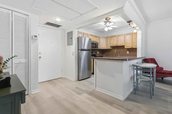 $149,000 | 259 South Cypress Road, Unit 506, Pompano Beach, FL 33060