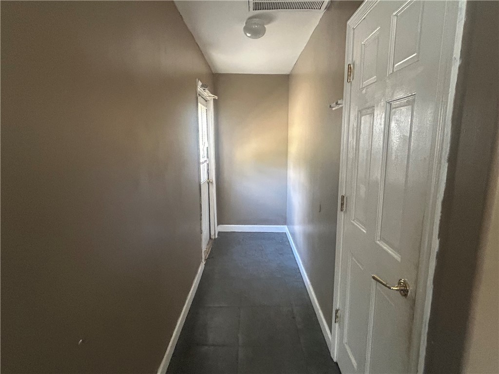 2005 R Street Brunswick, GA 31520 - Photo 12 of 36