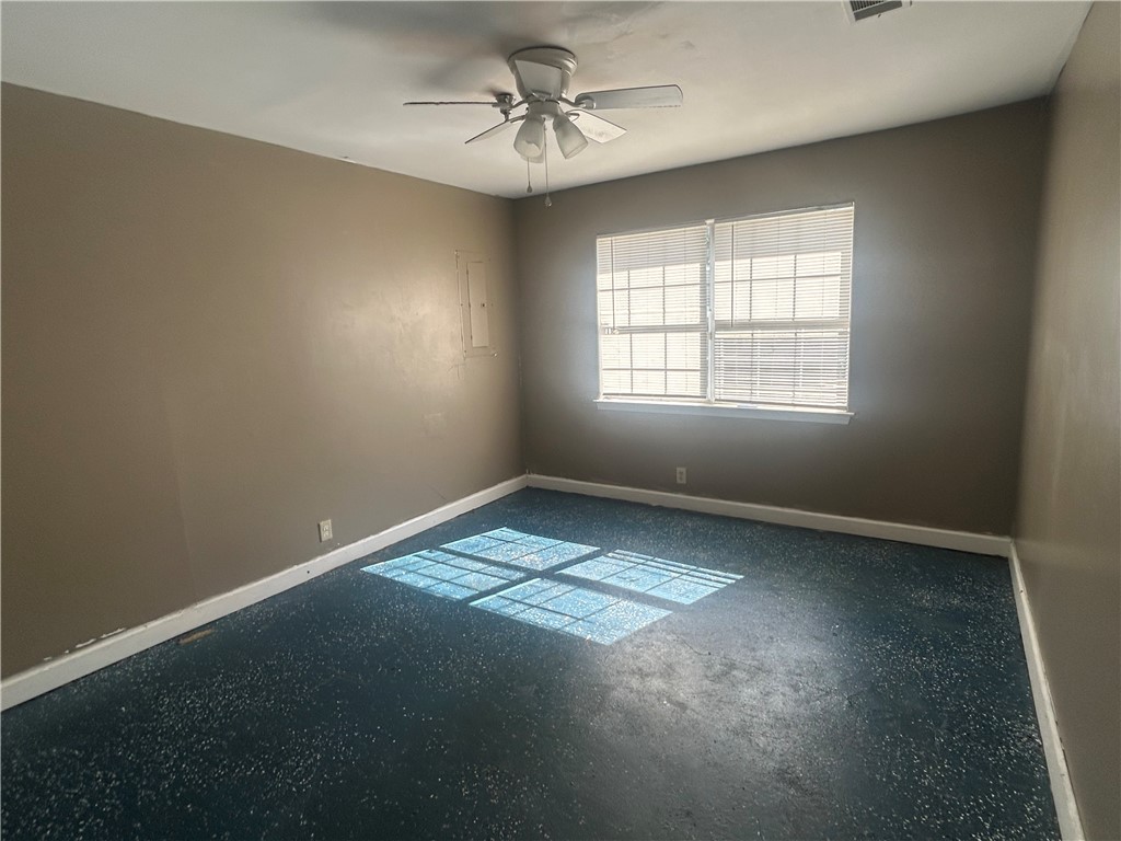 2005 R Street Brunswick, GA 31520 - Photo 13 of 36