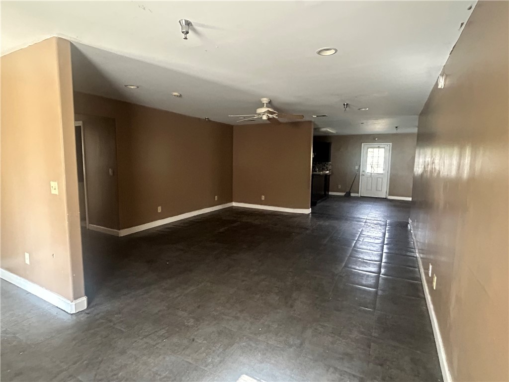 2005 R Street Brunswick, GA 31520 - Photo 8 of 36