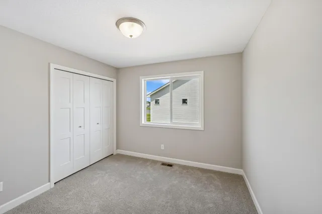 $550,000 | 3658 237th Avenue Northwest, St. Francis, MN 55070