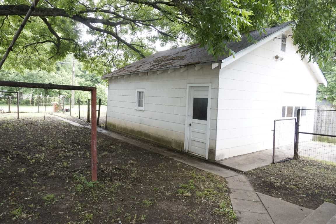 716 North 6th Street Perry, OK 73077 - Photo 20 of 21 Gallery Image 20
