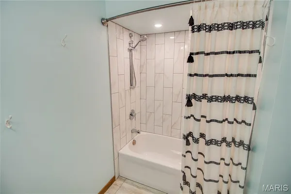 $228,000 | 238 North High Street, Carlinville, IL 62626