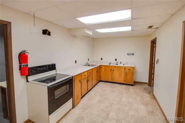 $228,000 | 238 North High Street, Carlinville, IL 62626