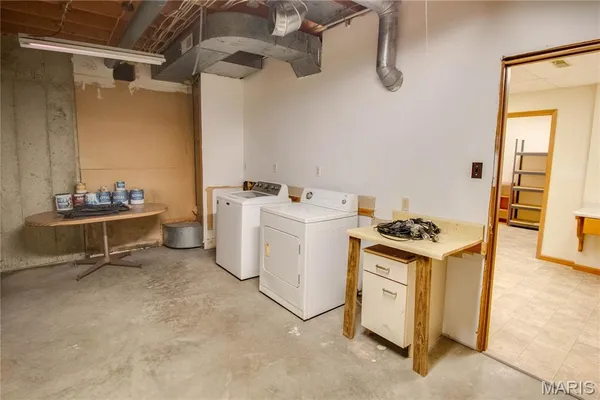 $228,000 | 238 North High Street, Carlinville, IL 62626