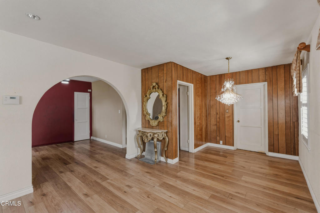 164 Harding Avenue Oxnard, CA 93030 - Photo 8 of 28