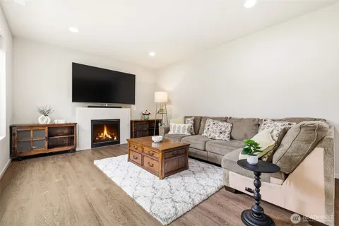 $778,000 | 22509 Southeast 283rd Street, Maple Valley, WA 98038