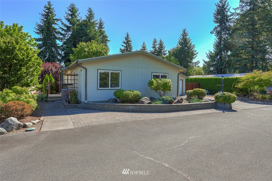 1118 Park Circle Bothell, WA 98021 - Photo 2 of 25