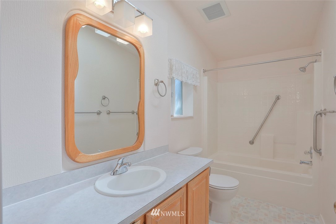 1118 Park Circle Bothell, WA 98021 - Photo 12 of 25