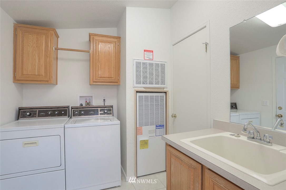 1118 Park Circle Bothell, WA 98021 - Photo 16 of 25