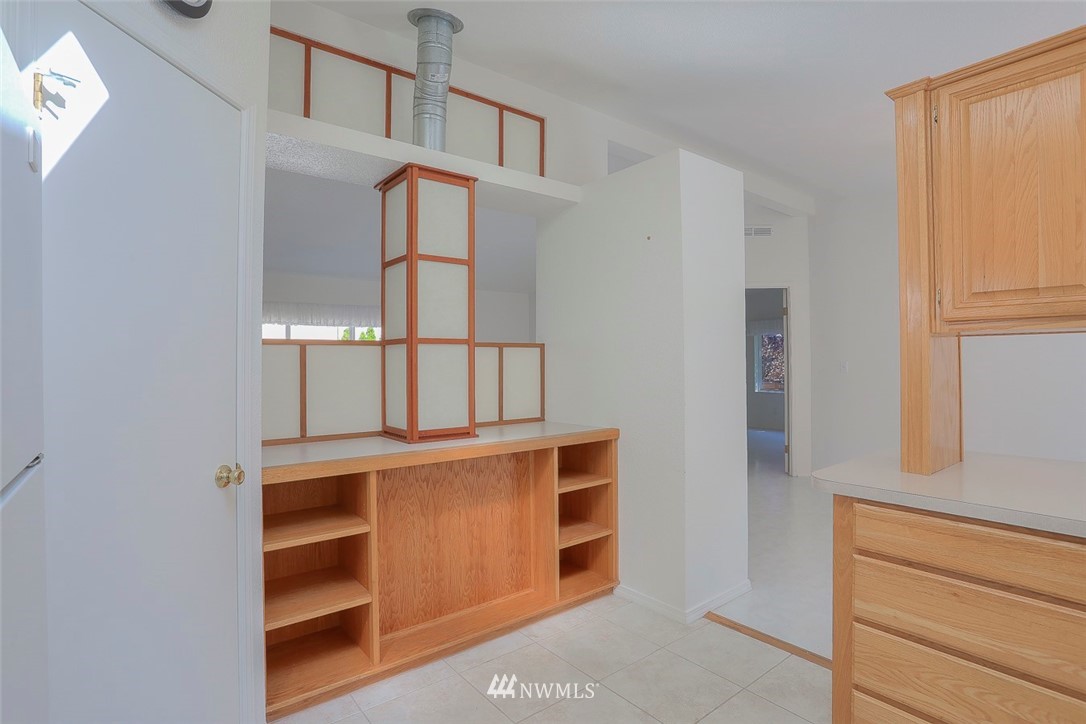 1118 Park Circle Bothell, WA 98021 - Photo 5 of 25