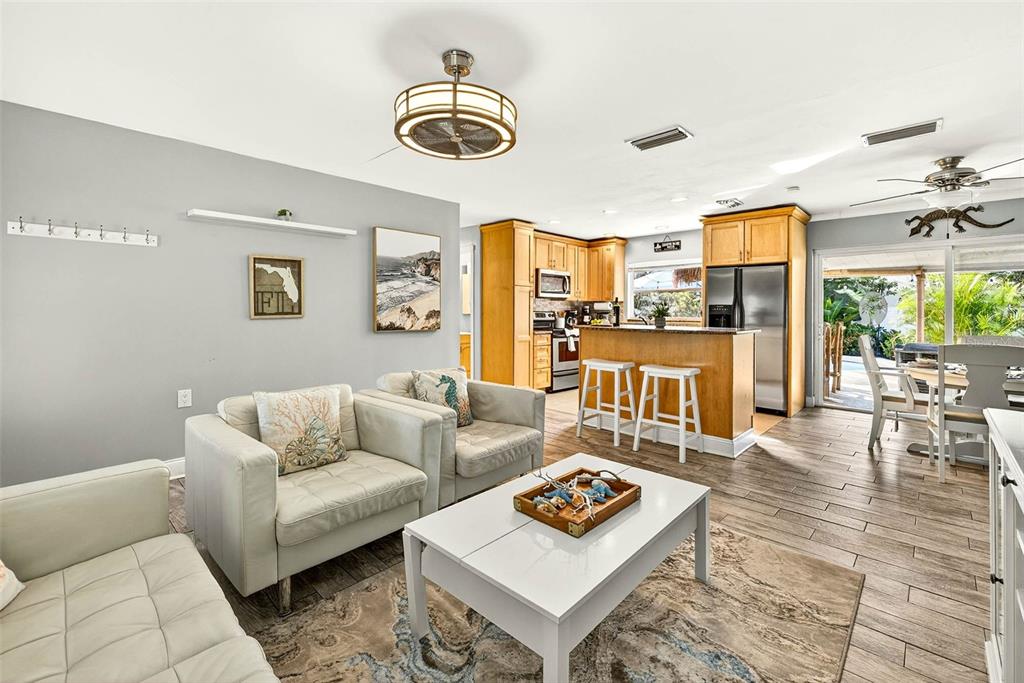 10050 84th Way Largo, FL 33777 - Photo 11 of 77