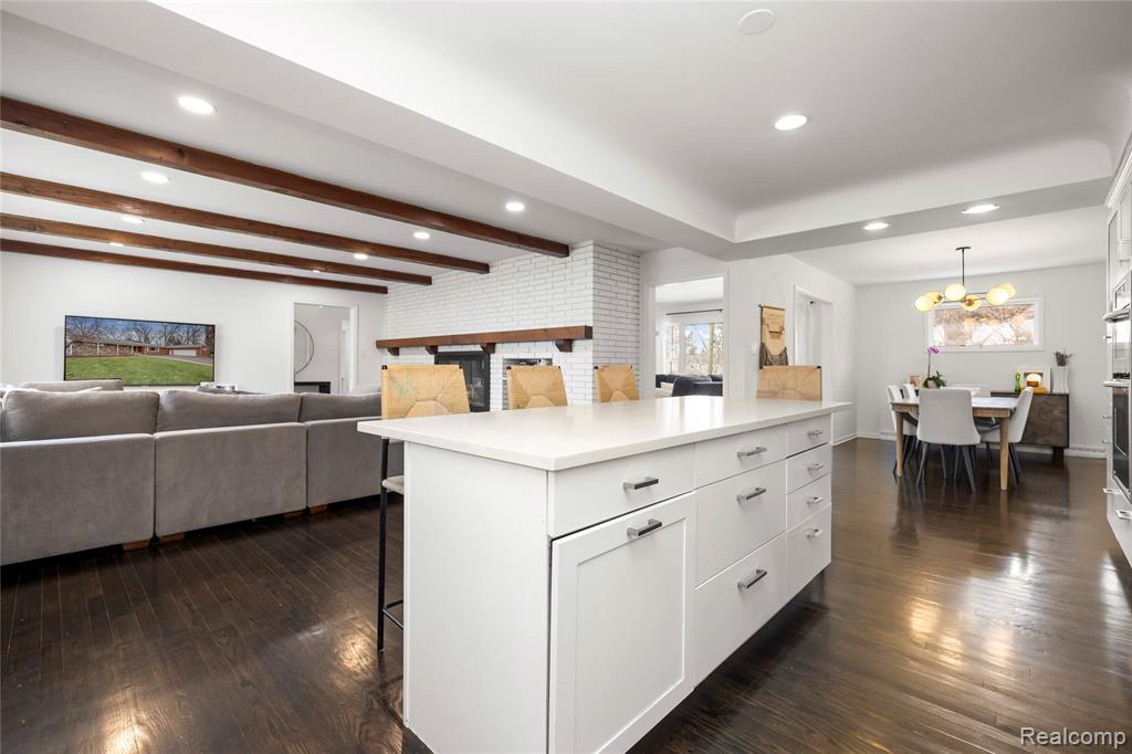 2530 Worcester Road West Bloomfield, MI 48323 - Photo 14 of 47 Gallery Image 14