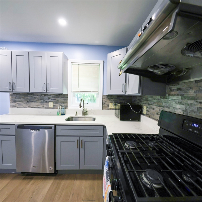 34 Farmland Road, Unit A Lowell, MA 01850 - Photo 16 of 32