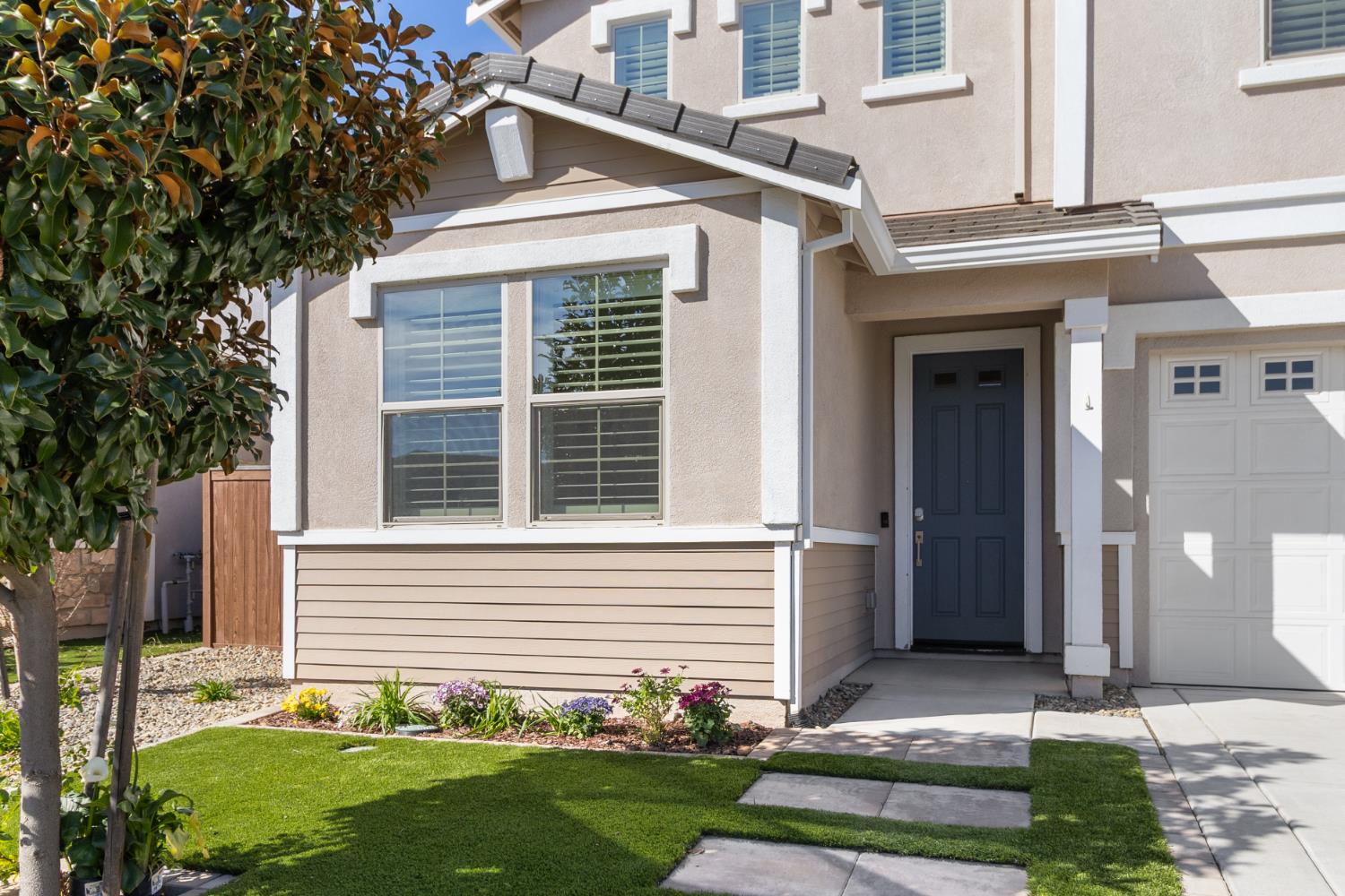 4263 Orpheus Circle Rancho Cordova, CA 95742 - Photo 3 of 51 front view of a house with a yard