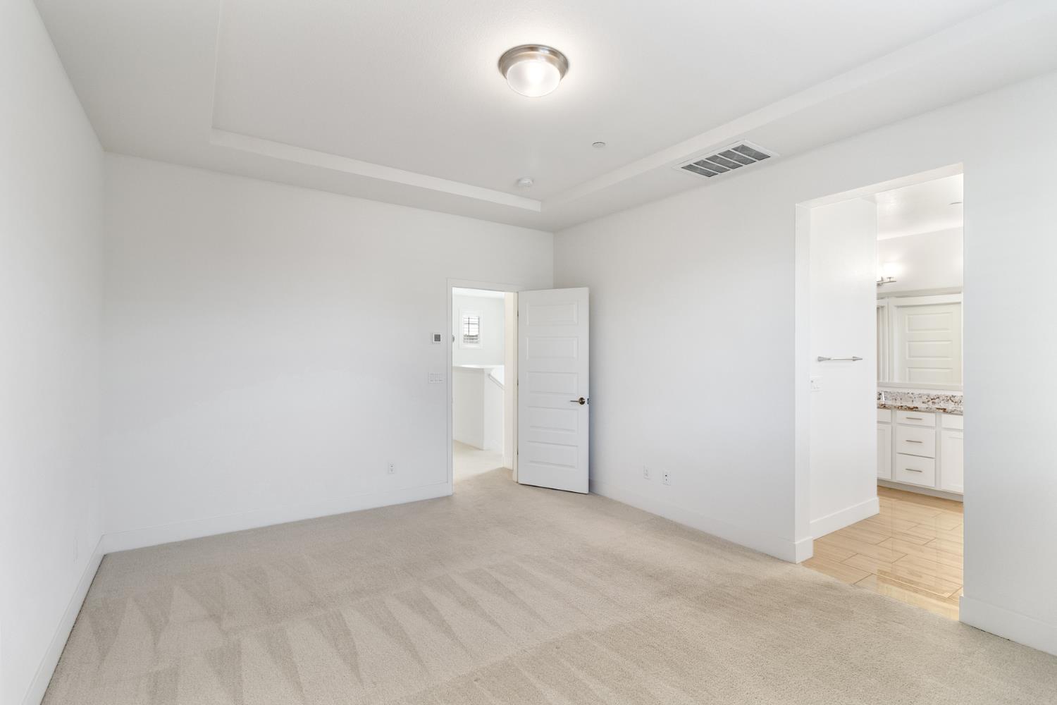 4263 Orpheus Circle Rancho Cordova, CA 95742 - Photo 32 of 51 an empty room with a bathroom