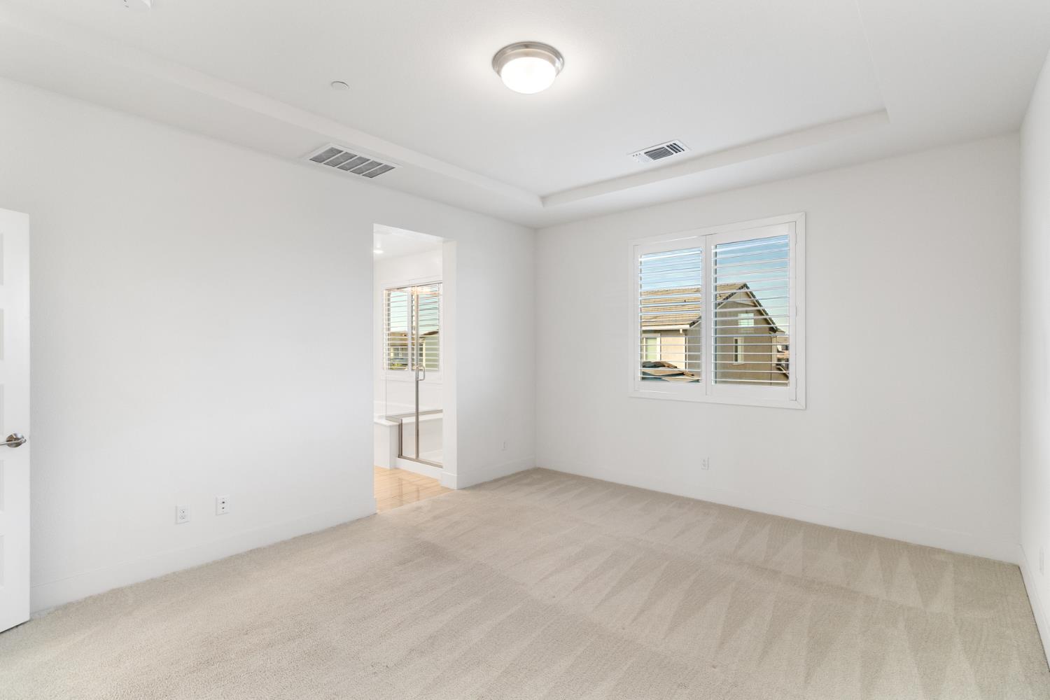 4263 Orpheus Circle Rancho Cordova, CA 95742 - Photo 33 of 51 an empty room with windows and closet