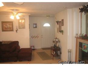 306 Polk Street Athens, IL 62613 - Photo 3 of 9 Gallery Image 3