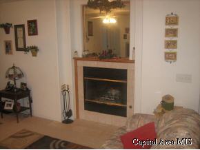 306 Polk Street Athens, IL 62613 - Photo 8 of 9 Gallery Image 8