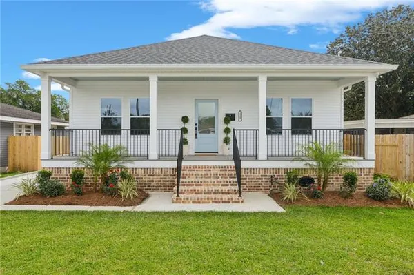 $325,000 | 129 Creagan Avenue, Gretna, LA 70053