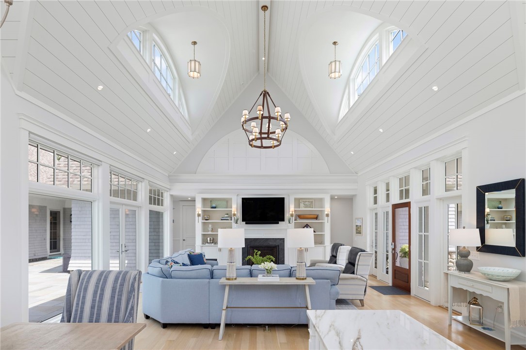 309 Ocean Road Narragansett, RI 02882 - Photo 12 of 49 Gallery Image 12