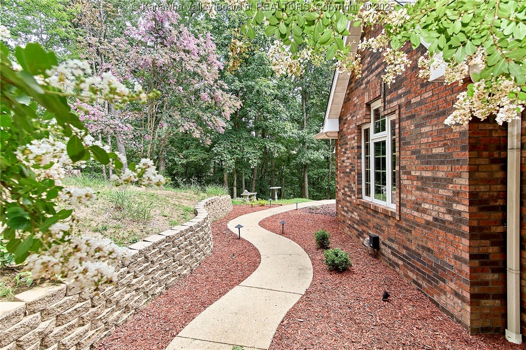 320 Tea Table Road Nitro, WV 25143 - Photo 2 of 50 Gallery Image 2
