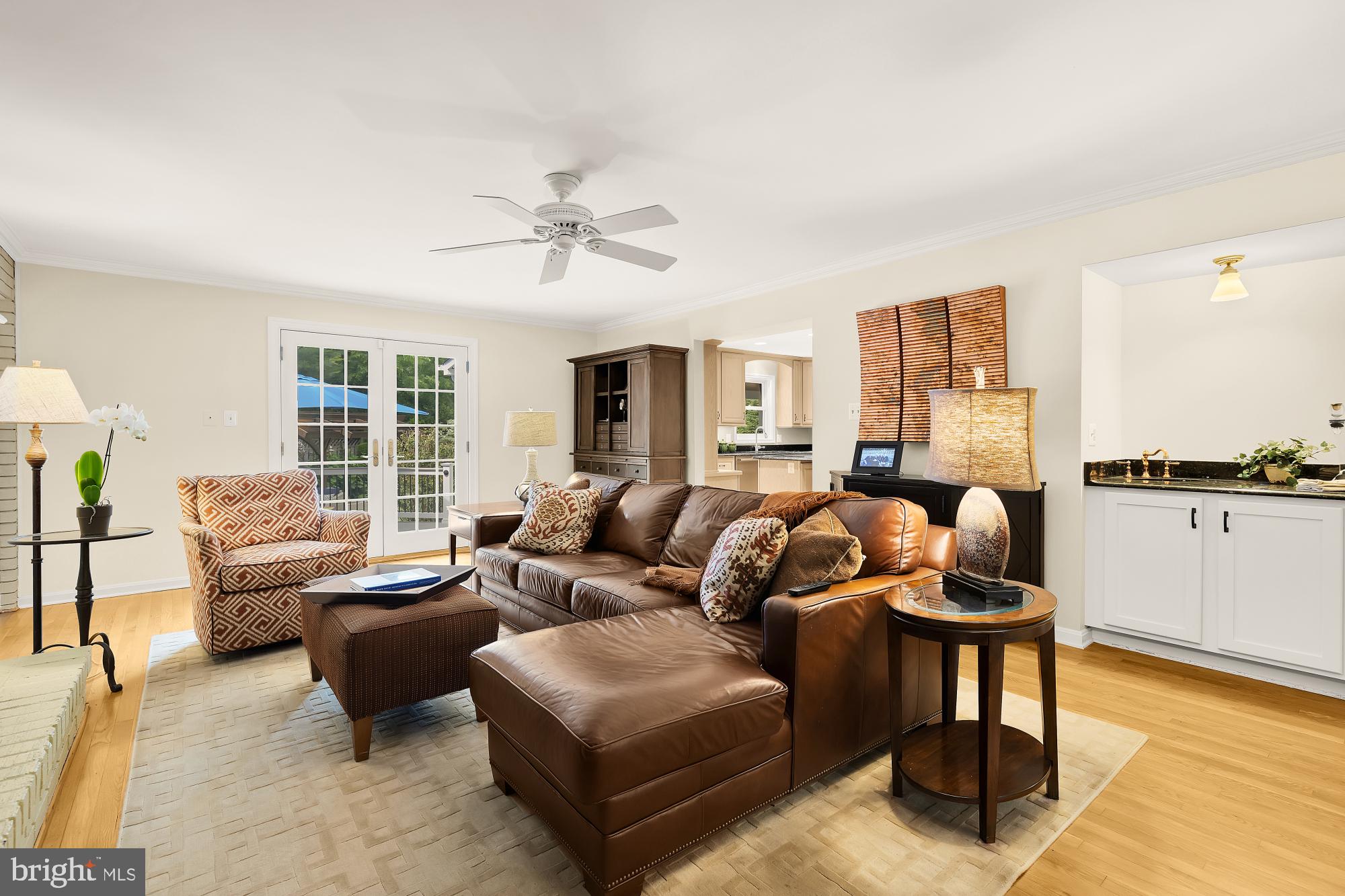 5117 Pheasant Ridge Road Fairfax, VA 22030 - Photo 18 of 59 a living room with furniture and a window