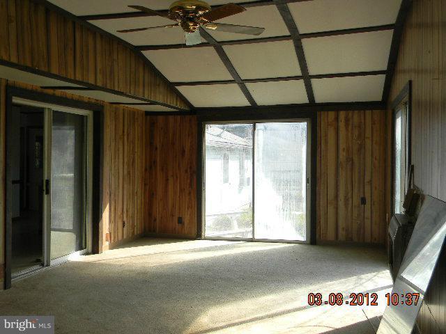 121 Utah Road Stevensville, MD 21666 - Photo 8 of 13 Family Room