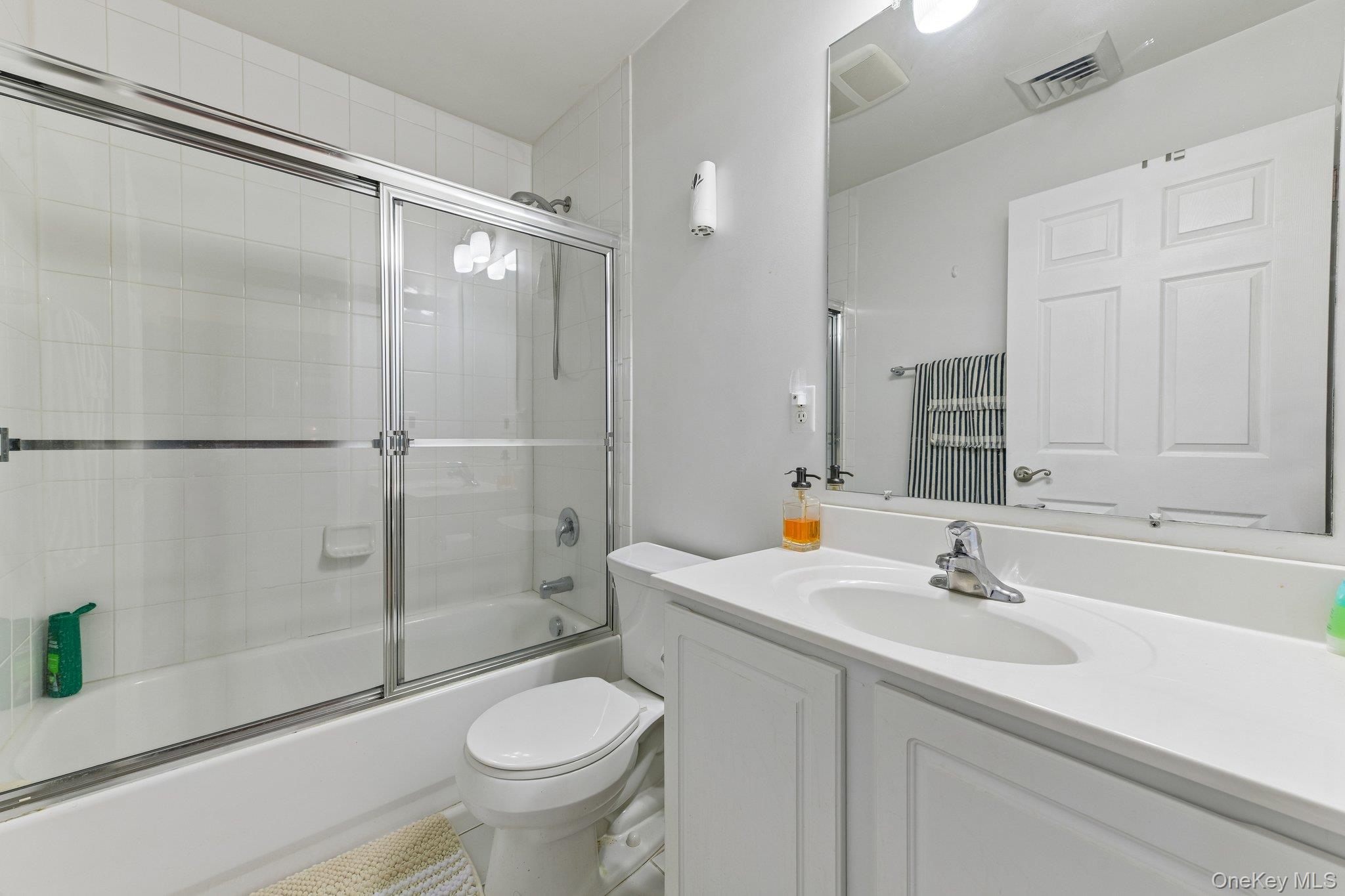 1120 Willow Lane Valley Stream, NY 11580 - Photo 12 of 23