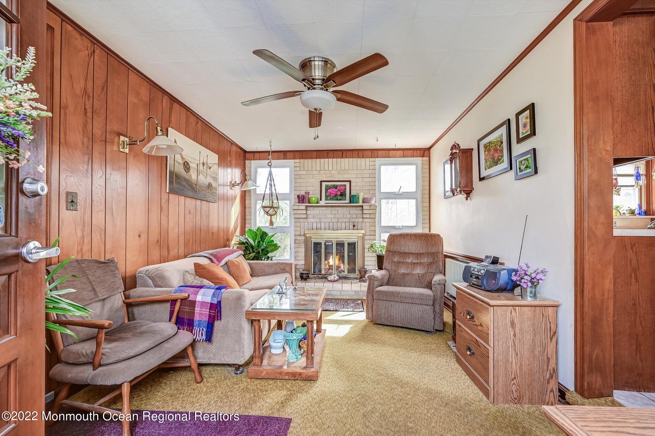 82 Wyckoff Road Eatontown, NJ 07724 - Photo 14 of 38 14-20167780