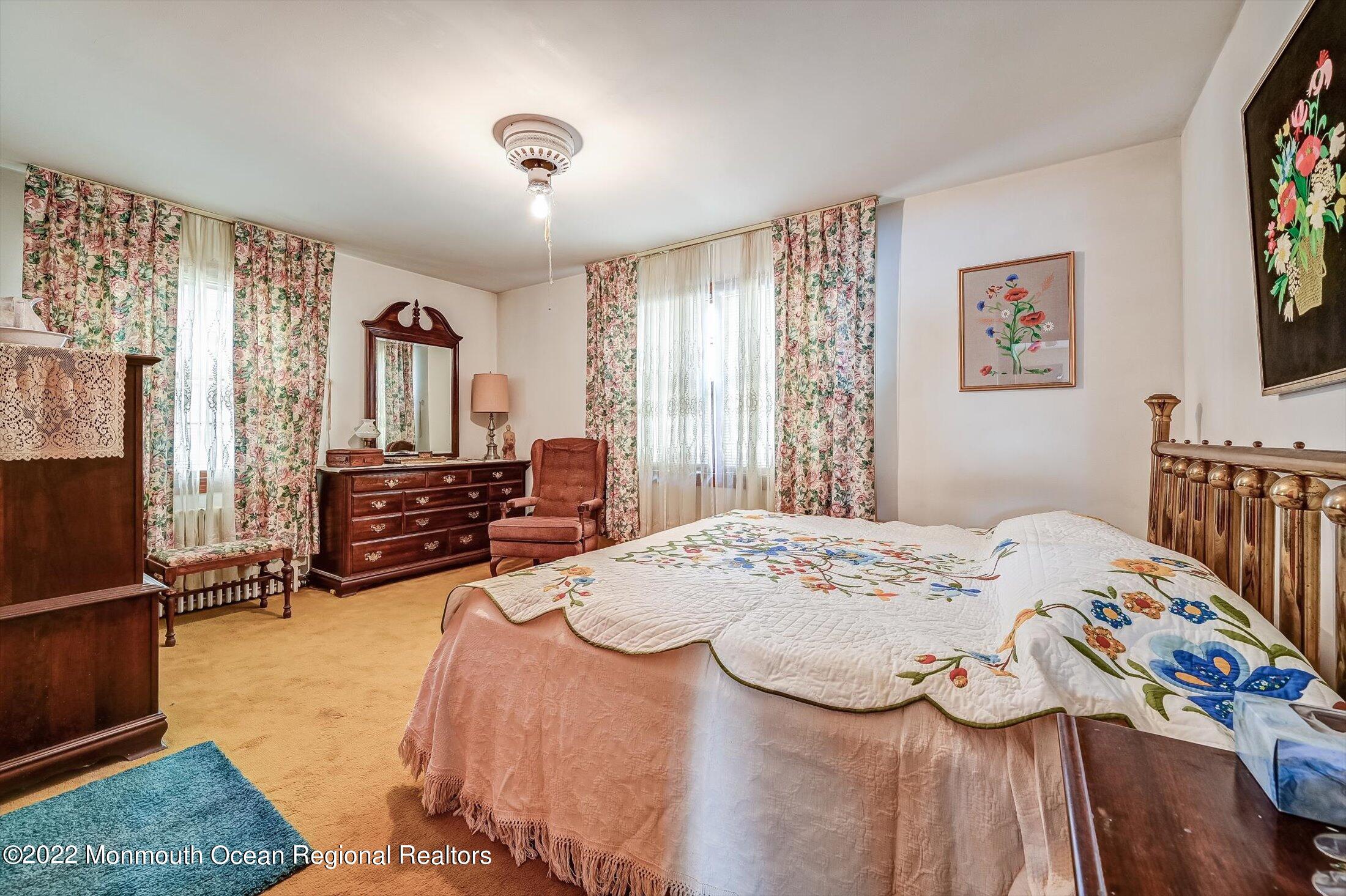 82 Wyckoff Road Eatontown, NJ 07724 - Photo 15 of 38 15-20167688