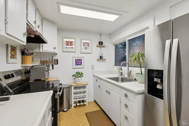 $799,999 | 189 Wagnon Road, Sebastopol, CA 95472