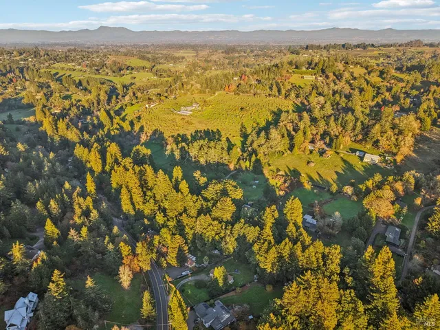 $799,999 | 189 Wagnon Road, Sebastopol, CA 95472