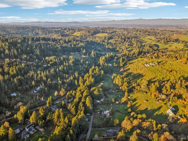 $799,999 | 189 Wagnon Road, Sebastopol, CA 95472