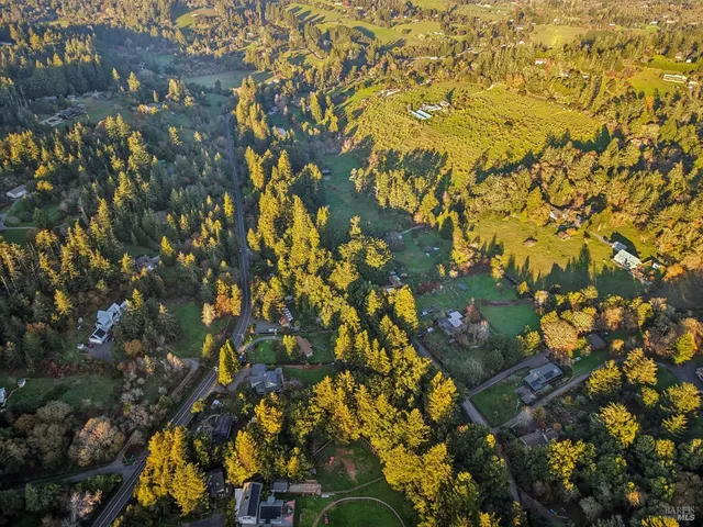 $749,999 | 189 Wagnon Road, Sebastopol, CA 95472