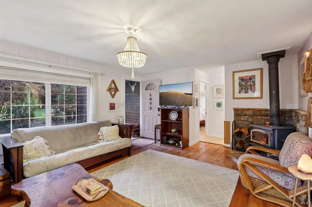 $799,999 | 189 Wagnon Road, Sebastopol, CA 95472