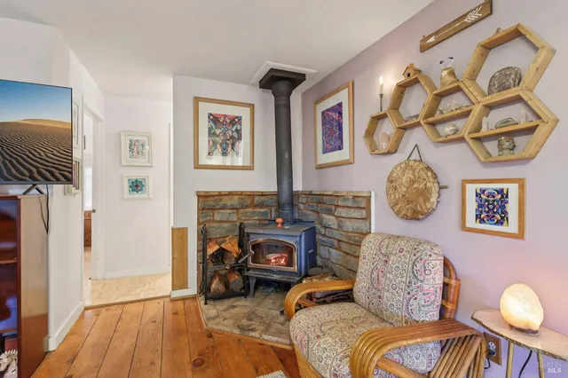 $799,999 | 189 Wagnon Road, Sebastopol, CA 95472