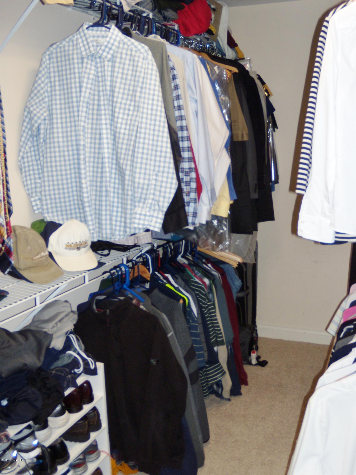 3218 Trail Ridge Road Louisville, KY 40241 - Photo 37 of 63 25 Master Walk-in Closet
