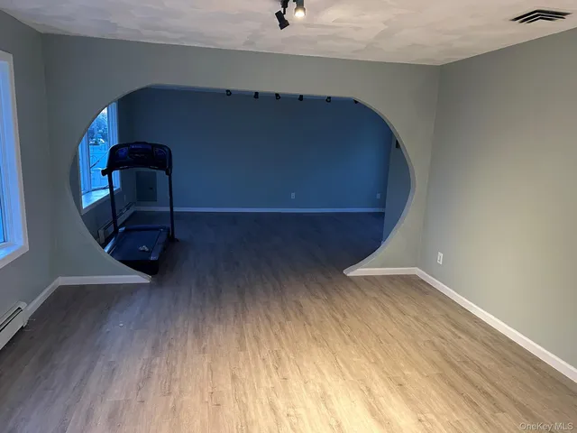 $3,500 | 136 Cary Place, Freeport, NY 11520