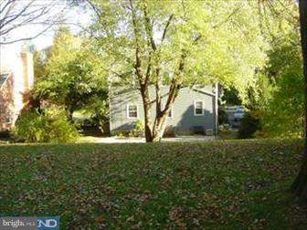 523 Marks Road Oreland, PA 19075 - Photo 5 of 5 Exterior Back