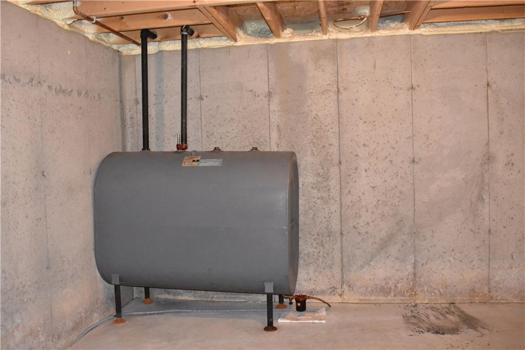 8 Milliken Road Gray, ME 04039 - Photo 34 of 35 Pristine Oil Tank