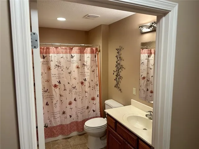 $349,000 | 710 Hidden Meadows Court, Paola, KS 66071