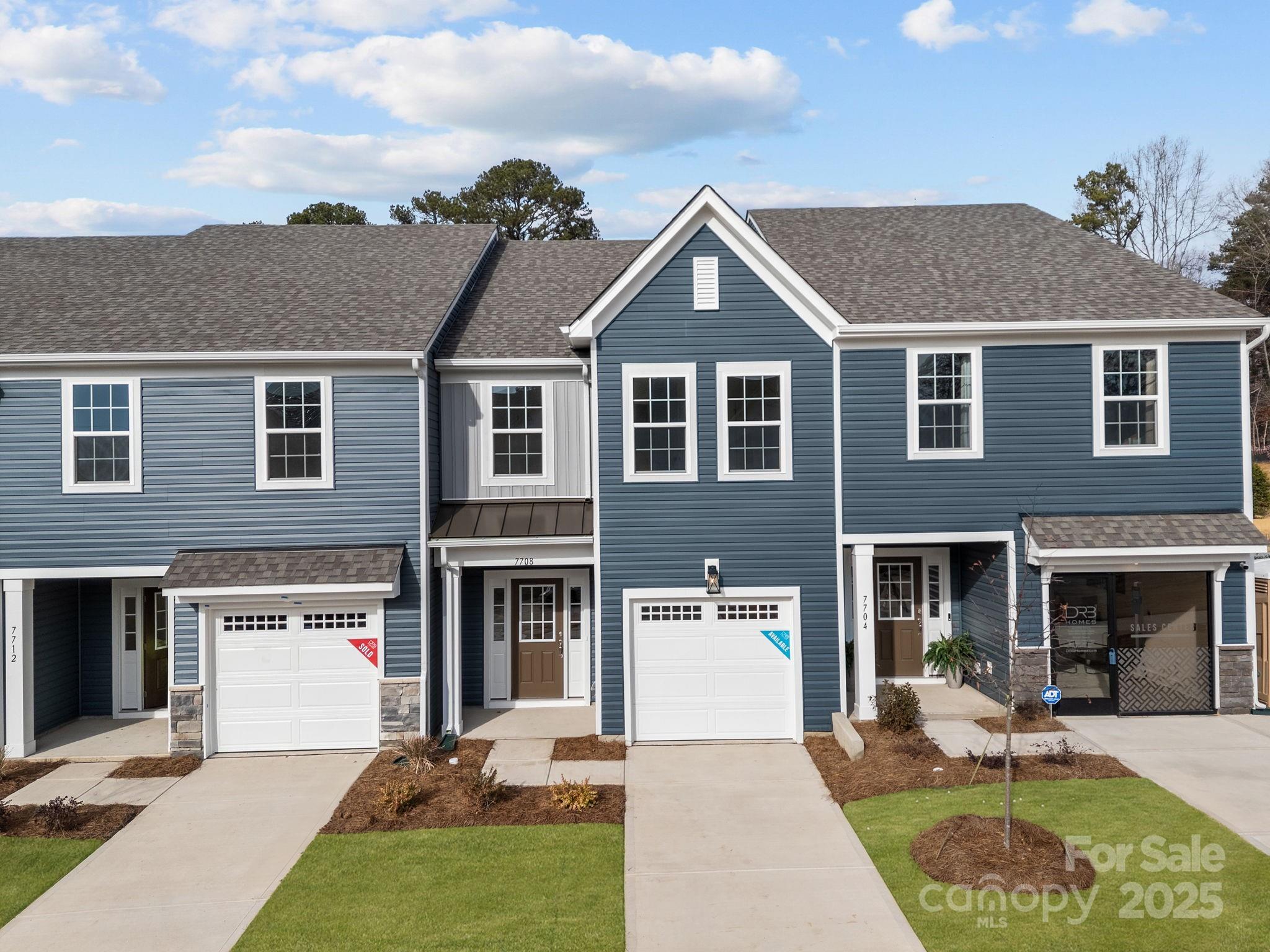 7708 Ethora Way Charlotte, NC 28216 - Photo 2 of 44